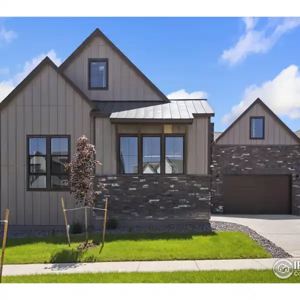 STUNNING SINGLE-STORY BACKING TO RAINDANCE NATIONAL GOLF COURSE