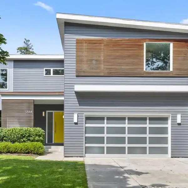 MODERN 2018 BUILD WITH DESIGNER FINISHES THROUGHOUT