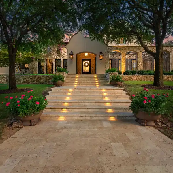 SANTA BARBARA-INSPIRED ESTATE IN VAQUERO