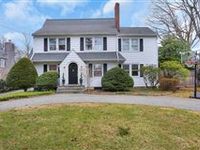 BEAUTIFULLY DETAILED HOME IN RIVERSIDE