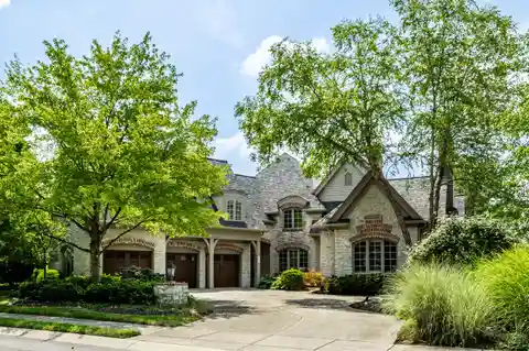 Serene Sanctuary in Oxbow Estates