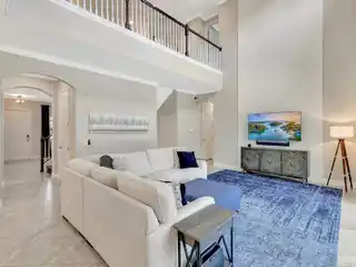 Sophisticated Living on a Grand Scale in Lamorada