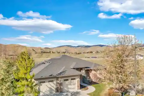 Stunning Retreat in the Boise Foothills