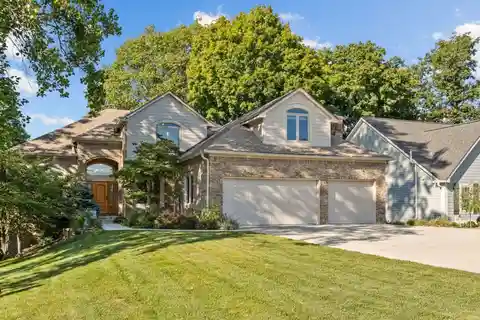 Waterfront Retreat in South Harbour