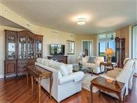 SIXTH FLOOR CORNER RESIDENCE WITH GREAT VIEWS