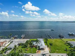 Beautiful Bayfront Home in St. James City