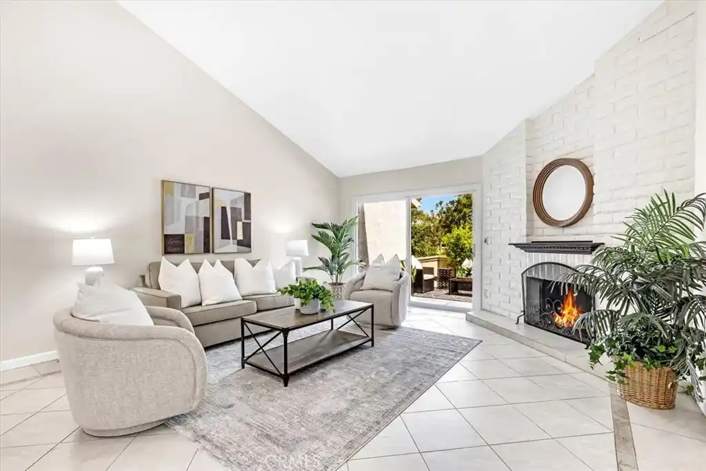Sought-after Plan in Willow Creek Townhomes