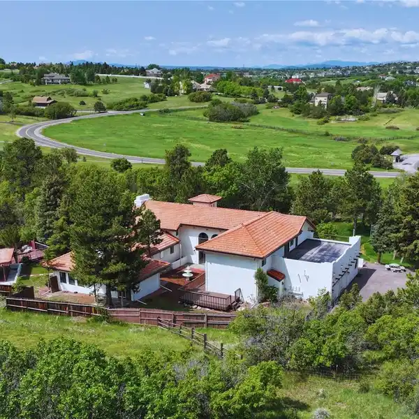 MEDITERRANEAN MASTERPIECE ON FIVE FORESTED ACRES