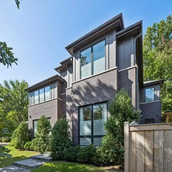 IMMACULATE HOME ON LARGE CORNER LOT