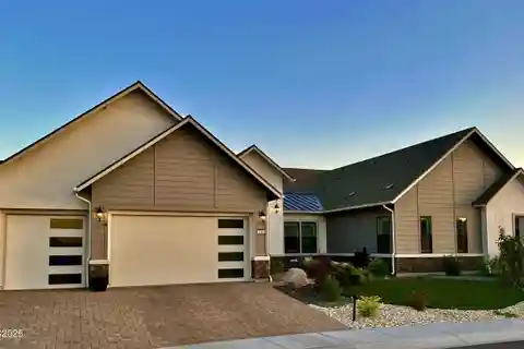 Beautiful Home in Ridgeline at Carmella Ranch