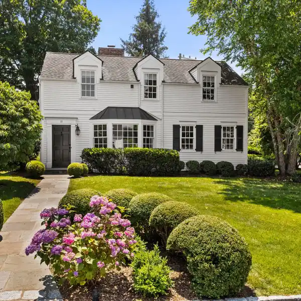 NANTUCKET-INSPIRED COLONIAL ON CHARMING CUL-DE-SAC