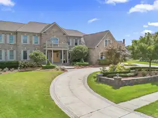 Grand Estate Blending Elegance and Innovation