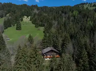 Secluded Alpine Retreat with Modern Comforts