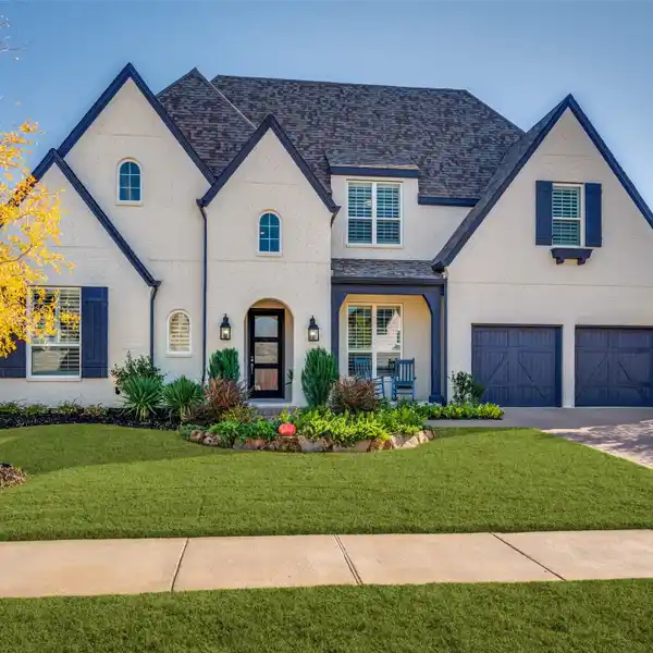 NORTH-FACING ESTATE IS A SHOWCASE OF REFINED ELEGANCE