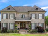 LARGE UPDATED HOME IN PREMIER ROBINSON CROSSING
