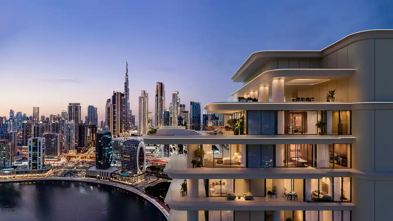 Ultra-luxurious Waterfront Apartment Offering Stunning Views