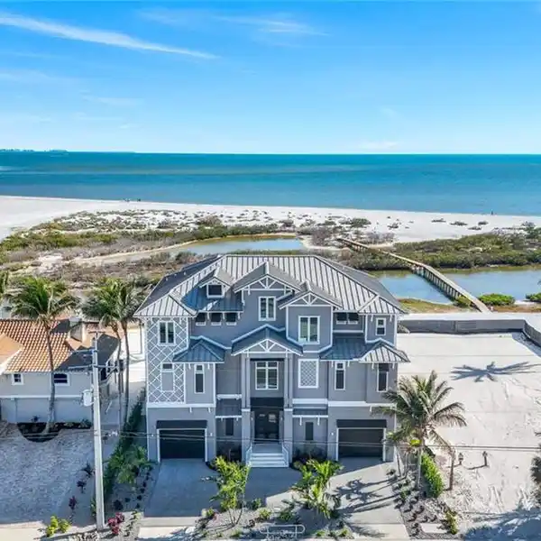 SPECTACULAR BEACHFRONT HOME