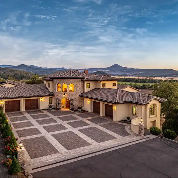 TIMELESS MEDITERRANEAN-INSPIRED ESTATE