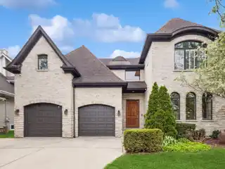 Exquisite Property in Coveted Location