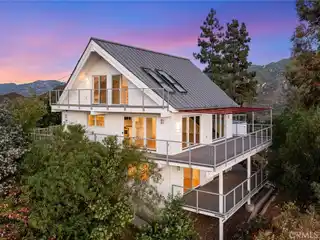 Gorgeous Home with Amazing Panorama