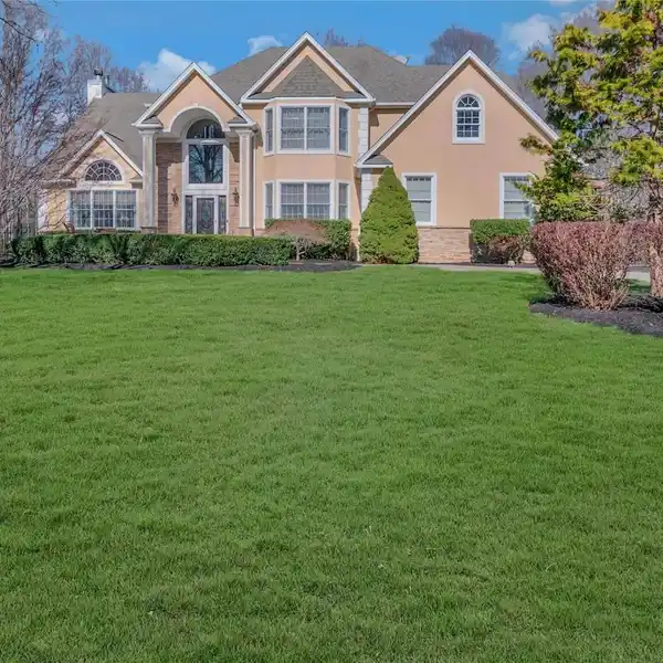 BEAUTIFULLY MAINTAINED COLONIAL HOME