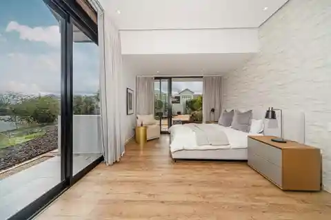 Architectural Brilliance Meets Eco-Conscious Living