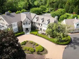 Extraordinary Gated Estate