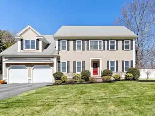 Spectacular Young Colonial