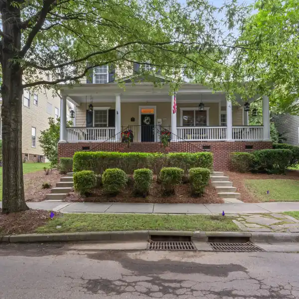 LOVELY CENTRALLY-LOCATED CHARLESTON-STYLE HOME