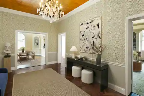 Elegant Six-Room Apartment on Park Avenue