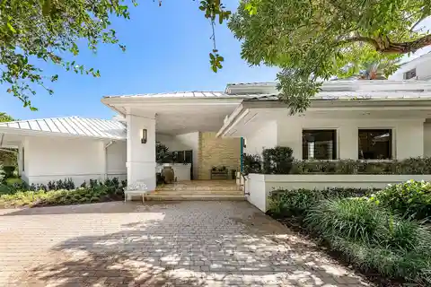 Custom-Built Estate in Seagate Country Club