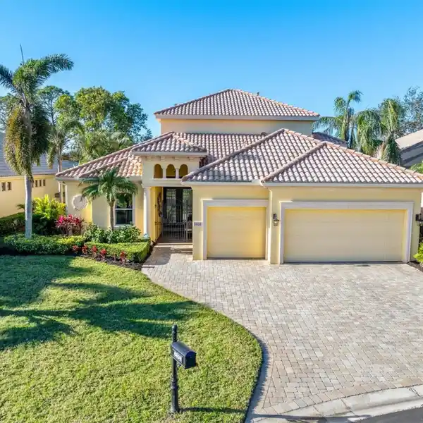 ELEGANCE IN THE ENCLAVE AT SILVER OAK