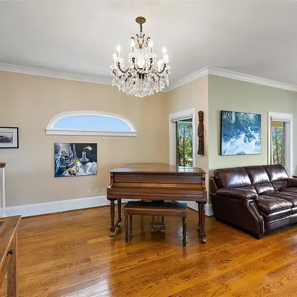 LAKEFRONT LUXURY WITH STUNNING PINE LAKE VIEWS