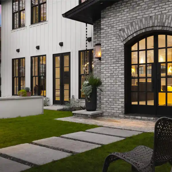 A PERFECT BLEND OF FUNCTIONALITY AND STYLE