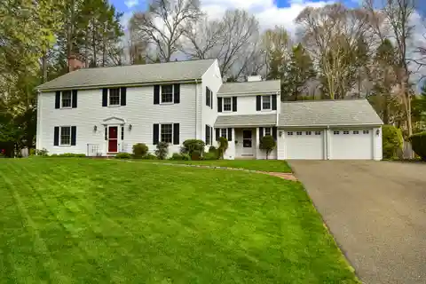 Classic Colonial in a Private Setting