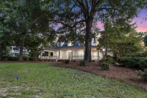Newly Renovated Home in a Sought-After Landfall Neighborhood