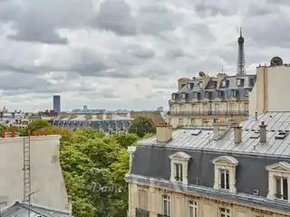 Immaculate Duplex Apartment