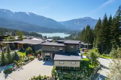 Luxury View Residence in Baxter Creek