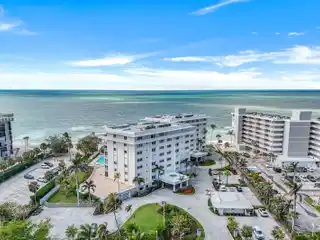 Sophisticated Boutique Beachfront Living at Dolphin View