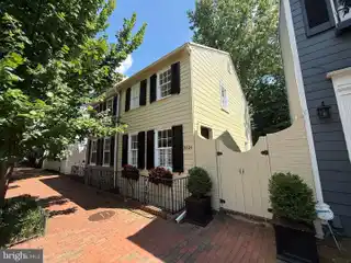 Captivating Georgetown Colonial