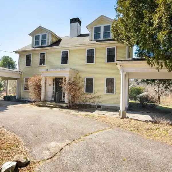 RARE TEN-ACRE EQUESTRIAN PROPERTY