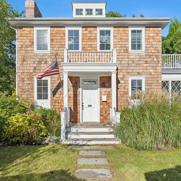 BEAUTIFULLY DESIGNED RESIDENCE WITH CONVENIENCE AND REFINED LIVING