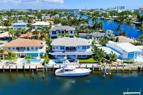 Coastal-Inspired Deepwater Estate