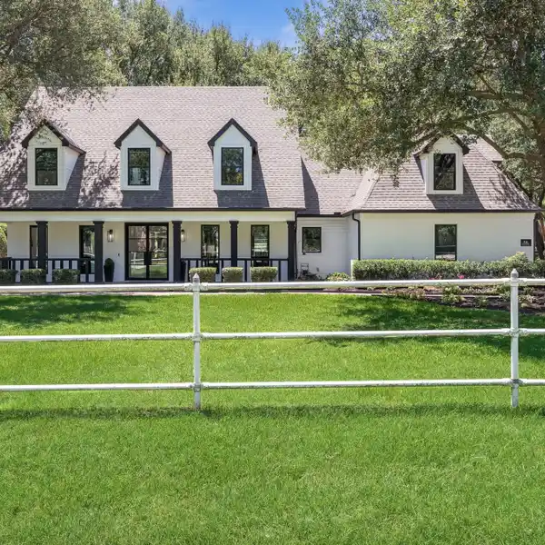 MODERN SOPHISTICATION MEETS CLASSIC TEXAS CHARM