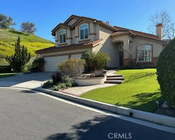 LOVELY HOME WITH A STUNNING LOCATION