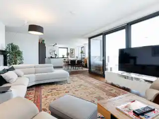 Exclusive High-End Apartment in Axis