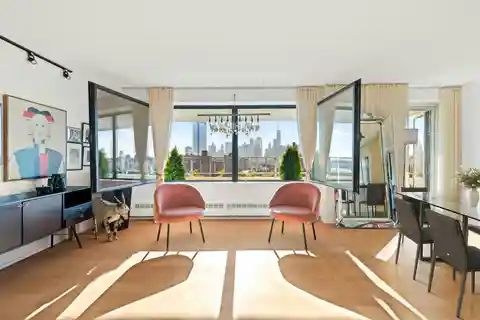 Unique One Bedroom in the East River Cooperative