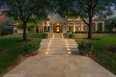 Santa Barbara-Inspired Estate in Vaquero