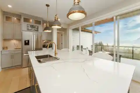 Impressive Home with Breathtaking Views
