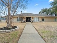 UNIQUE AND SPACIOUS HOME